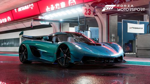 A Koenigsegg parked in pit lane in Forza Motorsport.